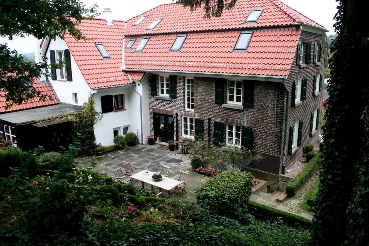 راتينغن Landhaus In Idyllischer, Ruhiger Lage Und Flughafennaehe المظهر الخارجي الصورة